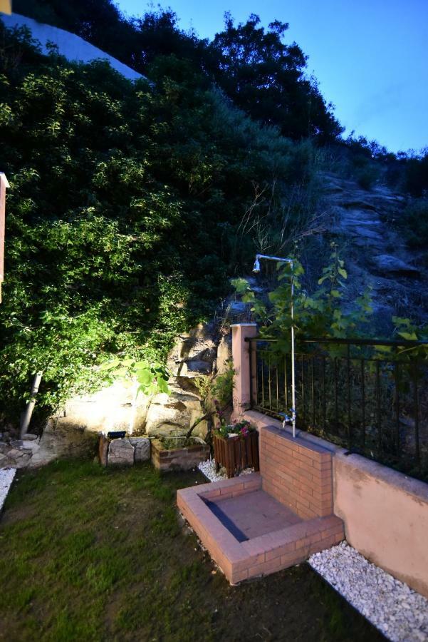 Searockhouse Villa Palaiontsiflikion Exterior photo